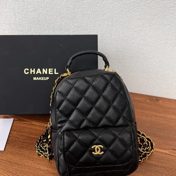 New In Box Chanel Beauté Black Make Up Gift Backpack GWP - Picture 1 of 10